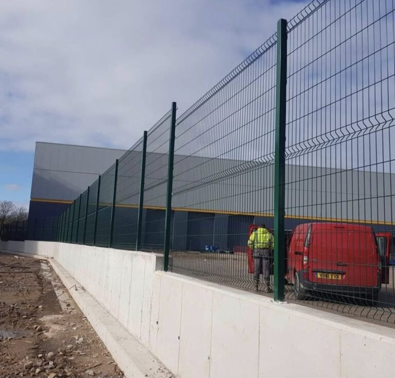 What should you consider when choosing commercial fencing?